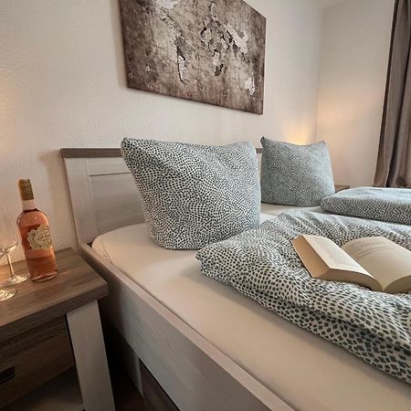 Ferienwohnung Hansezauber In Staedtische Bestlage シュトラールズント エクステリア 写真